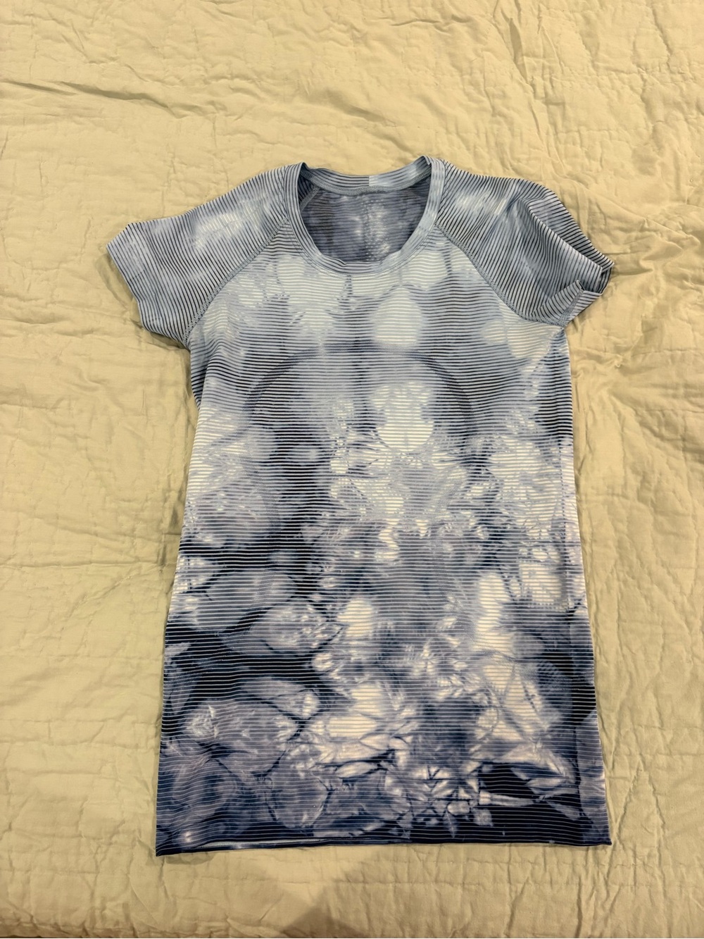 Lululemon shirt